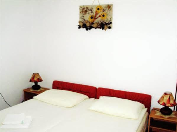 Pansion Izvor Hotel Korenica Kültér fotó