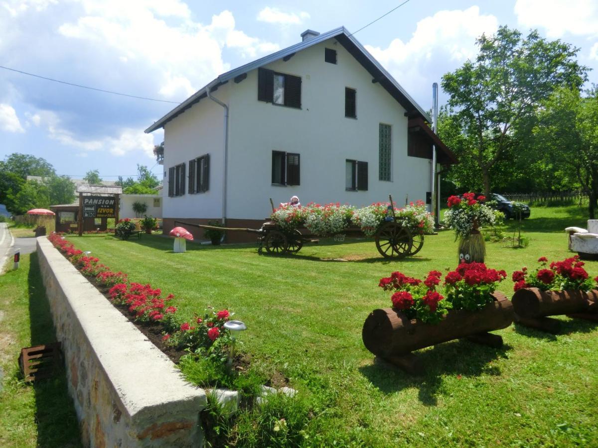 Pansion Izvor Hotel Korenica Kültér fotó