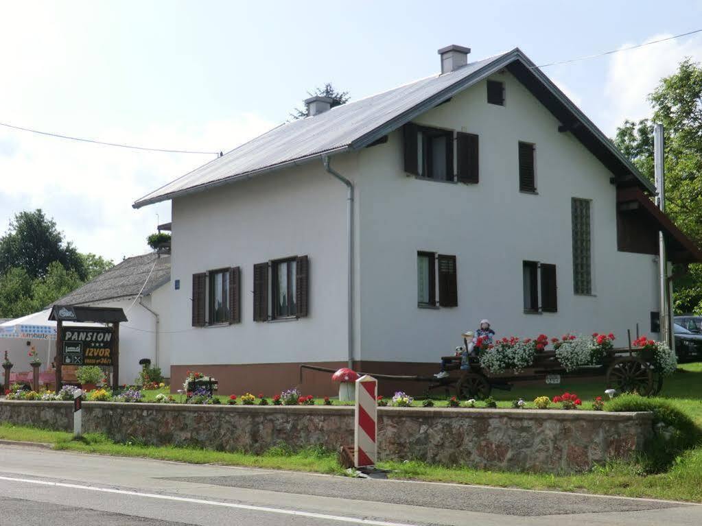 Pansion Izvor Hotel Korenica Kültér fotó